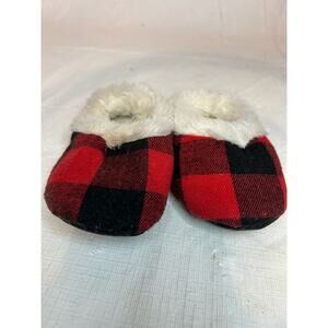Toddler Size Medium Buffalo Plaid Slippers EUC